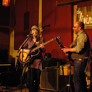 Adam Levy & ambeR Rubarth 的头像