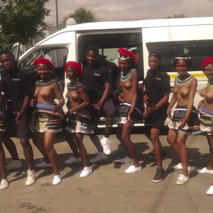 Iimphosi Zamanikelela 的头像