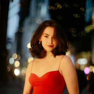 Stella Cole 的头像