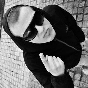 Nikki Step için avatar