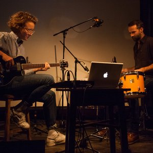 Beatrice Dillon & Rupert Clervaux 的头像