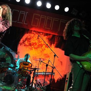 Physical Graffiti 的头像