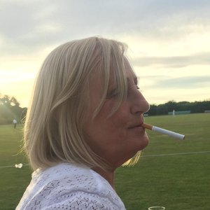 Barter Queen için avatar