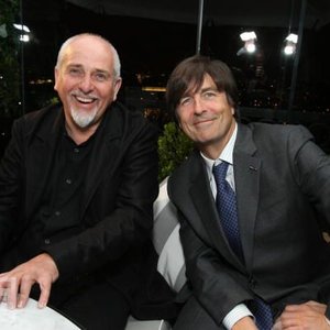 Thomas Newman & Peter Gabriel のアバター