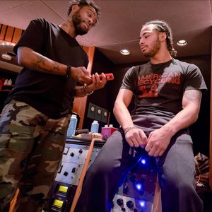 Terrace Martin & 24KGOLDN 的头像