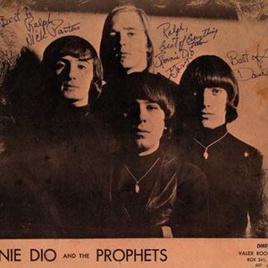 “Ronnie Dio and the Prophets”的封面