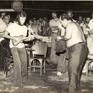 “Trio Elétrico Dodô & Osmar”的封面