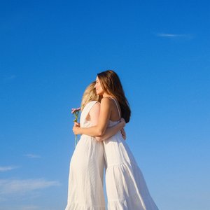 Hug