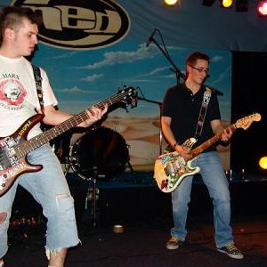 Billie Bolley and the Degenerates 的头像