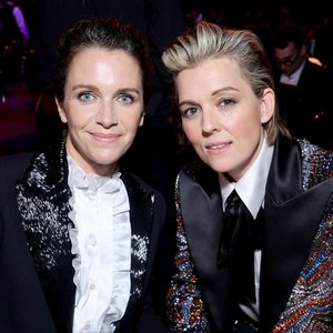 Brandi Carlile & Catherine Carlile 的头像