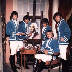 Paul Revere & The Raiders 的头像