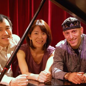 Eri Yamamoto Trio 的头像