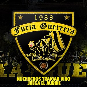 Muchachos Traigan Vino Juega El Aurine