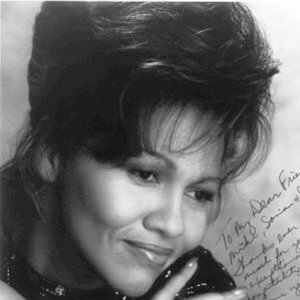 Yvonne Lewis için avatar