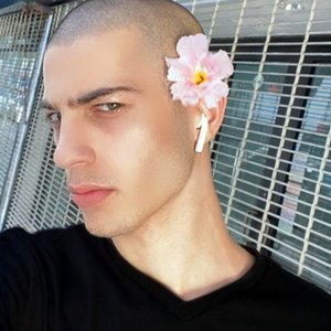 Yung Luka 的头像