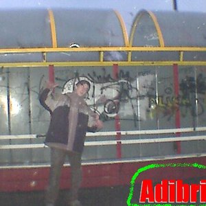 Adibri 的头像