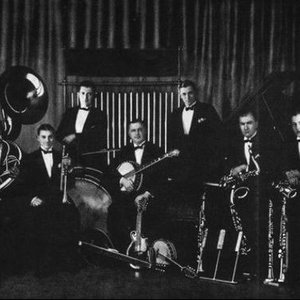 Coon-Sanders Orchestra 的头像