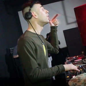 Javi Tracker 的头像