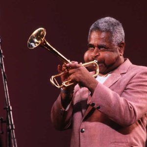 Dizzy Gillespie & Dizzy Gillespie and his Orchestra 的头像