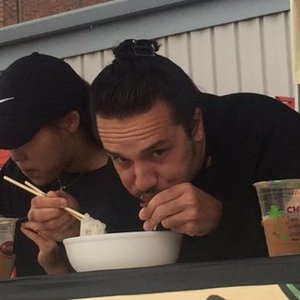Sabzi & Dastan Aziz 的头像