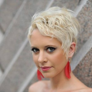 Julie Kathryn için avatar