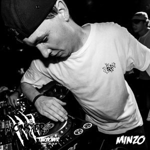 Minzo 的头像