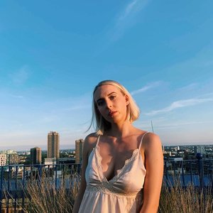 Ell Ivy 的头像