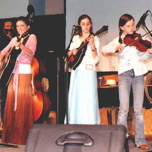 Sarah, Hannah And Leah Peasall のアバター