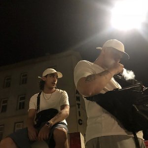 Avatar for JONNY5 & PISLIK88