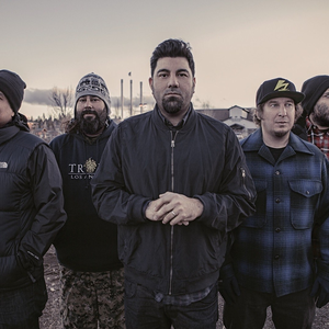 Deftones live