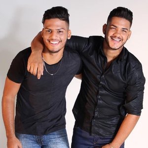 Carlos & Christian 的头像