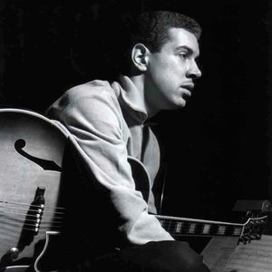 Kenny Burrell 的头像