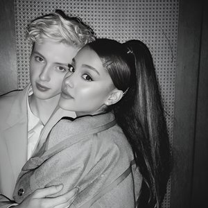 Ariana Grande & Troye Sivan için avatar