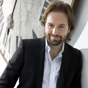 Alfie Boe photo provided by Last.fm