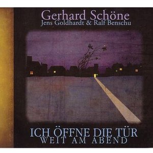 Ich öffne die Tür weit am Abend