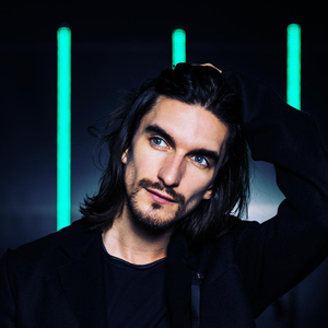 Oil photo provided by Last.fm