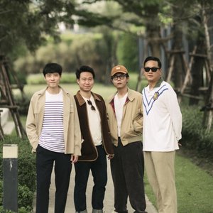 Young Man And the Sea 的头像