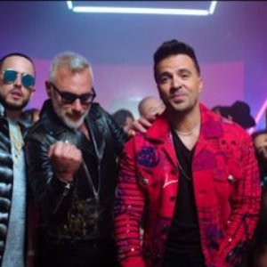 Gianluca Vacchi & Luis Fonsi 的头像