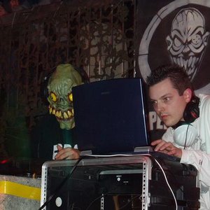 Interrupt Vector vs DJ Plague 的头像