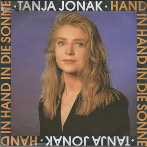 Hand in Hand in die Sonne