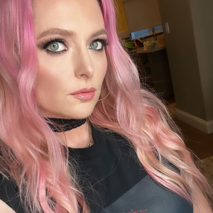 Lauren Ash