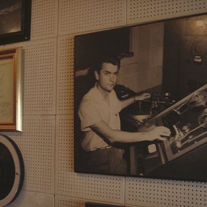 Sam Phillips       的头像