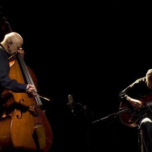 Joe Morris, Barre Phillips 的头像