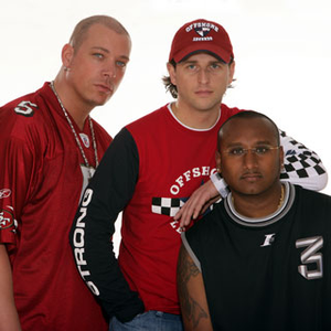 Cüva photo provided by Last.fm