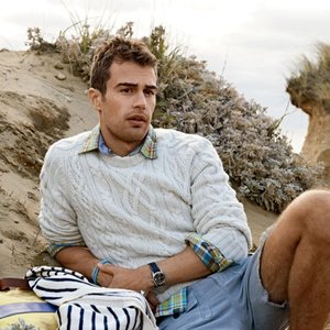 Avatar für Theo James