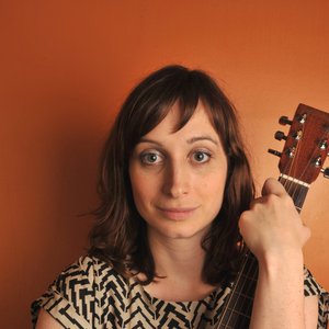 Isy Suttie 的头像