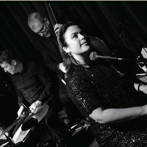 Champian Fulton trio 的头像