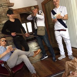 Santana MOE 的头像