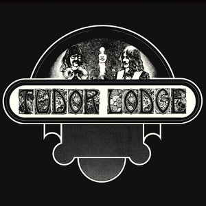 “Tudor Lodge”的封面