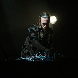 John Derek Bishop 的头像